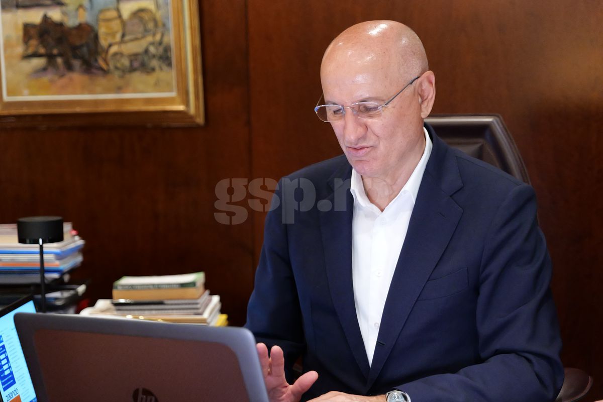 Copos birou Crowne Plaza 2025