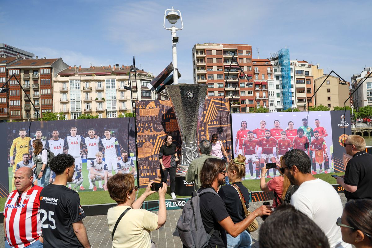 „Au dărâmat semafoare și au vomitat pe străzi” » HAOS la Bilbao, înainte de finala Europa League