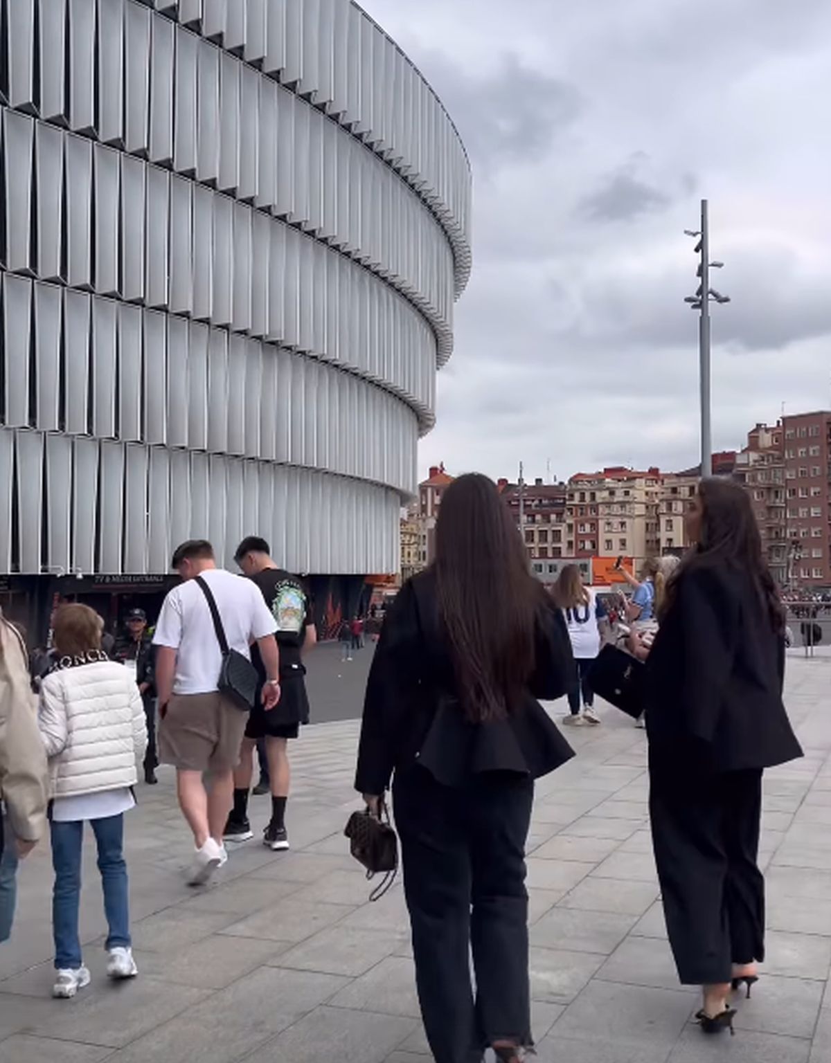 Meira Drăgușin la finala Tottenham - Manchester United