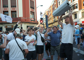 „Au dărâmat semafoare și au vomitat pe străzi” » HAOS la Bilbao, înainte de finala Europa League