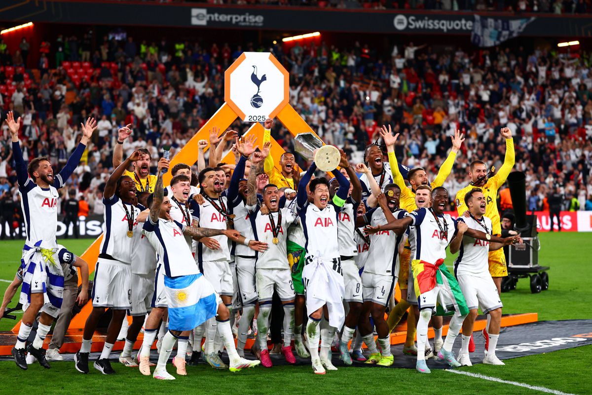 Mihai Stoica nu s-a ferit de cuvinte, după finala Tottenham - Manchester United: „Execrabil!”