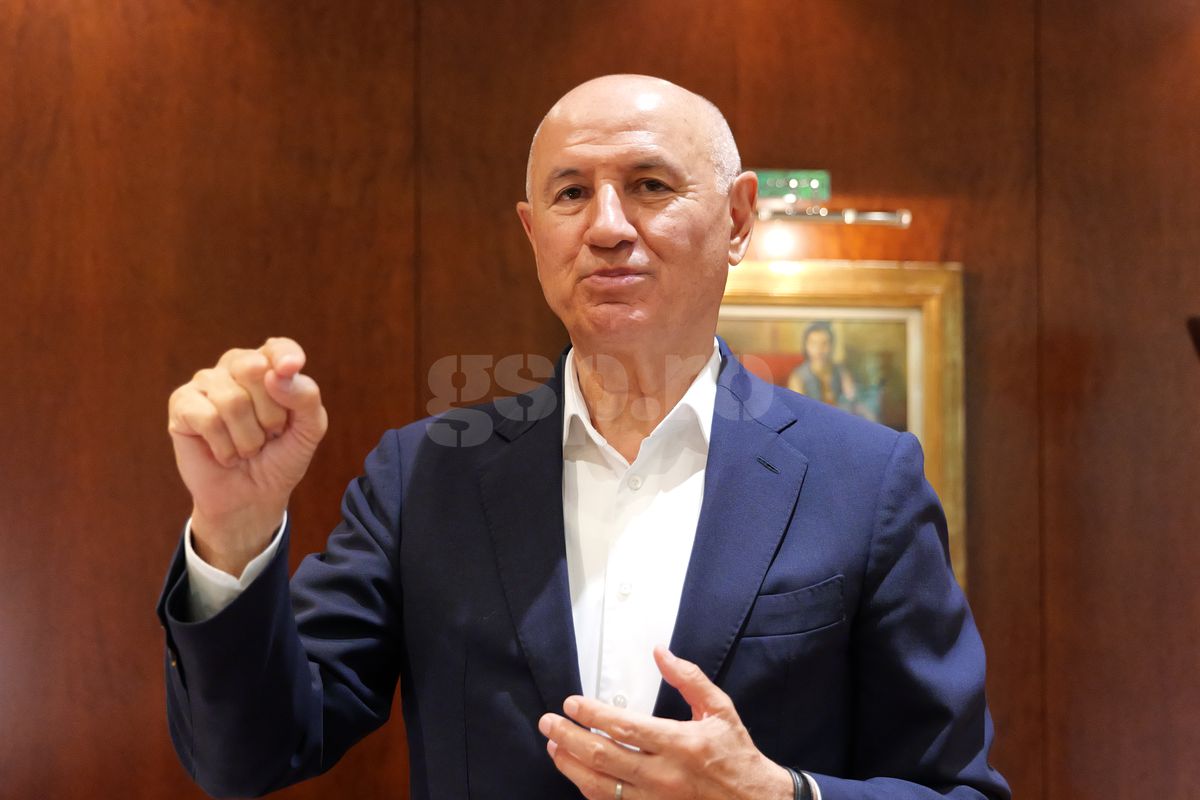 Copos birou Crowne Plaza 2025