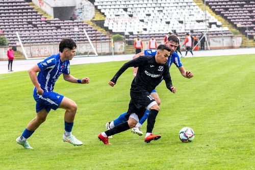 LIVE ORA 18:00 Șapte meciuri din faza semifinală a barajului pentru promovarea în Liga 2 » CS Dinamo și Politehnica Timișoara pot face primul pas