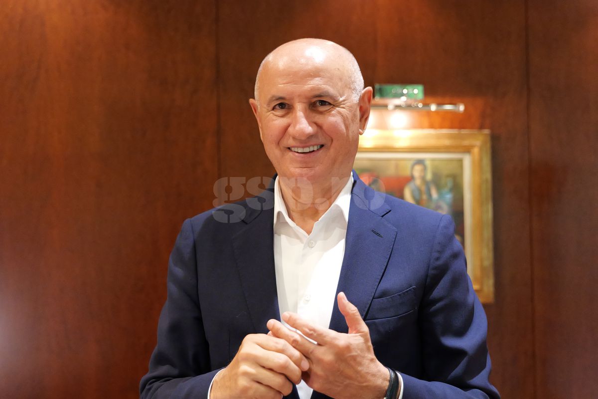 Copos birou Crowne Plaza 2025