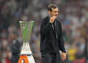 Antrenorul învins a mers să-l caute pe Unai Emery după finala Europa League: „Vreau să-l întreb asta”