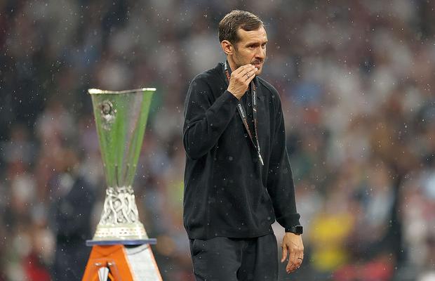 Antrenorul învins a mers să-l caute pe Unai Emery după finala Europa League: „Vreau să-l întreb asta”