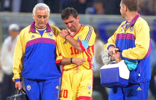 Pompiliu Popescu, 26 de ani la națională: „Ilie Dumitrescu a avut o luptă internă pentru a-și schimba condiția de rom” + Amintire cu Sabău care citea din Biblie despre sfârșitul lumii