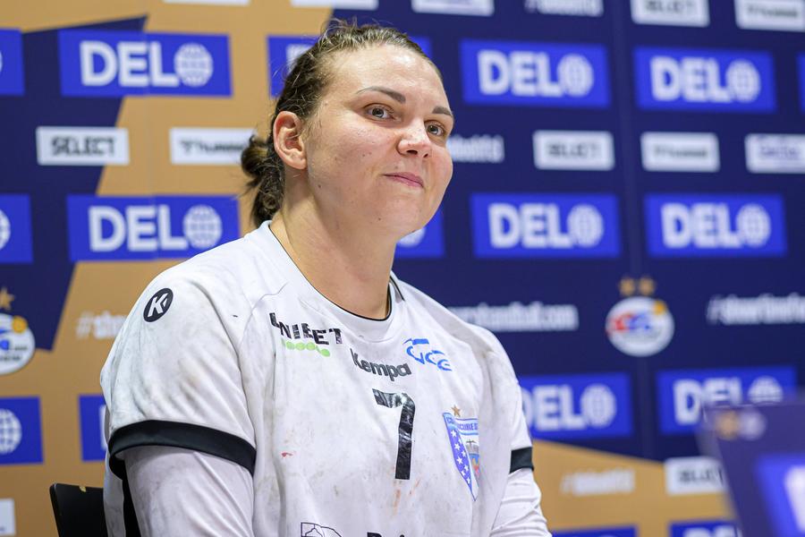 Dragana Cvijic în tricoul lui CSM București / foto: Imago Images Dubla câștigătoare a Ligii Campionilor și-a anunțat retragerea din handbal: „Vă mulțumesc că ați făcut parte din călătoria mea”