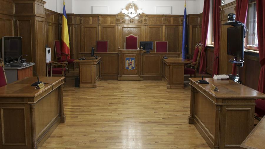 Tot mai multe voci din sportul românesc invocă dreptul de a-și căuta dreptatea în instanțele civile, nu la TAS O decizie definitivă a Curții de Apel București produce panică la FRF: comisii ilegale, abuz prin blocarea accesului la justiția civilă + Mititelu exultă: „Se termină cu clanul!”