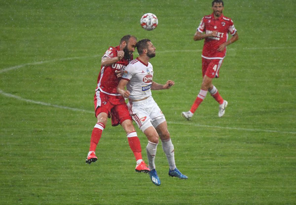 DINAMO - SEPSI 1-3. CRONICĂ: DD în B! „Câinii”, umiliți pe teren propriu în primul meci oficial cu Mihalcea antrenor