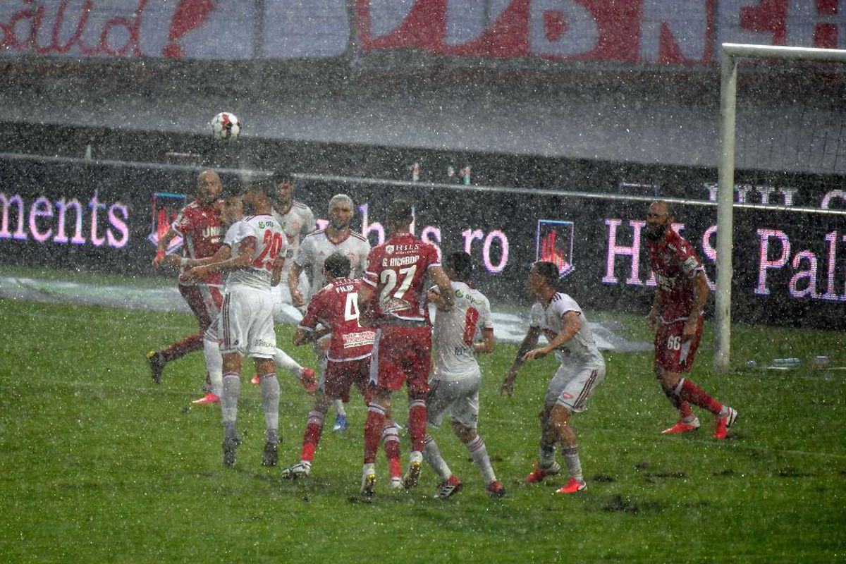 DINAMO - SEPSI 1-3. NOTE GSP: 2, cea mai mică notă primită în șocul din „Ștefan cel Mare” + cine a luat singurul 9