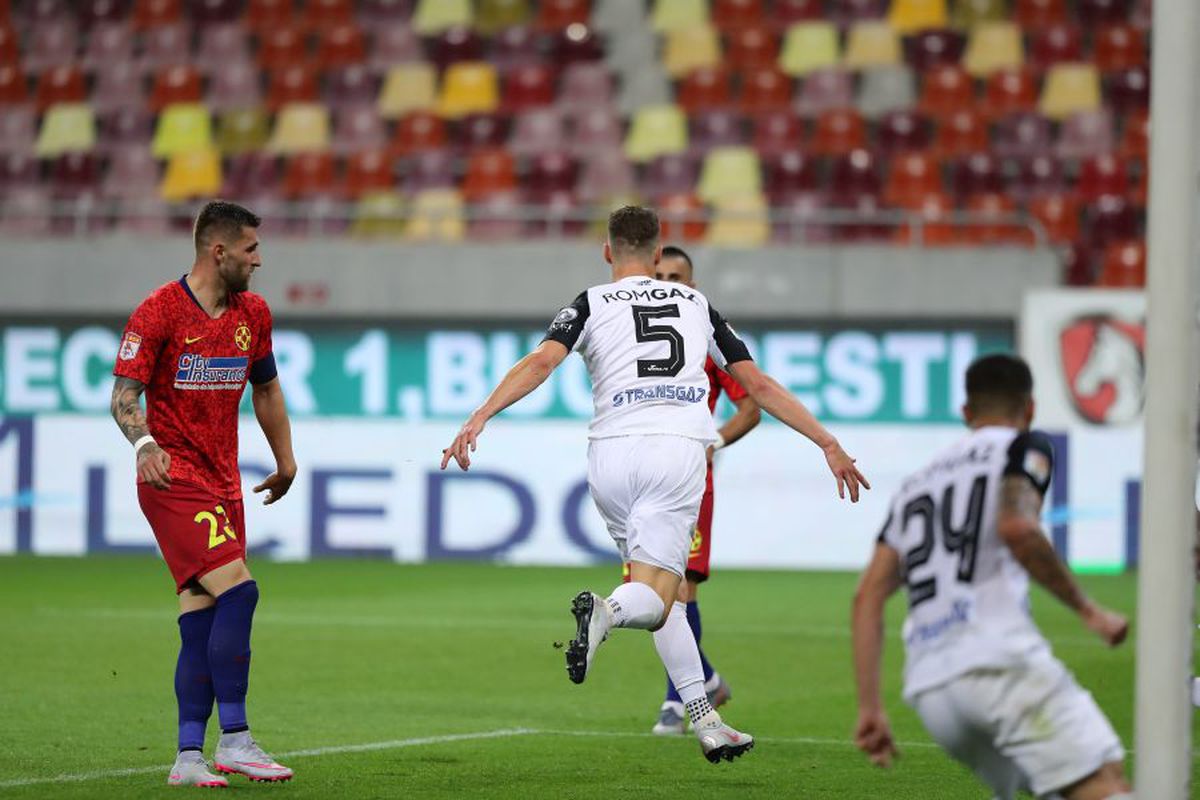 Mai haos de atât nu se poate: FCSB a avut 4 echipe! Câți jucători a schimbat Gigi Becali într-un sezon