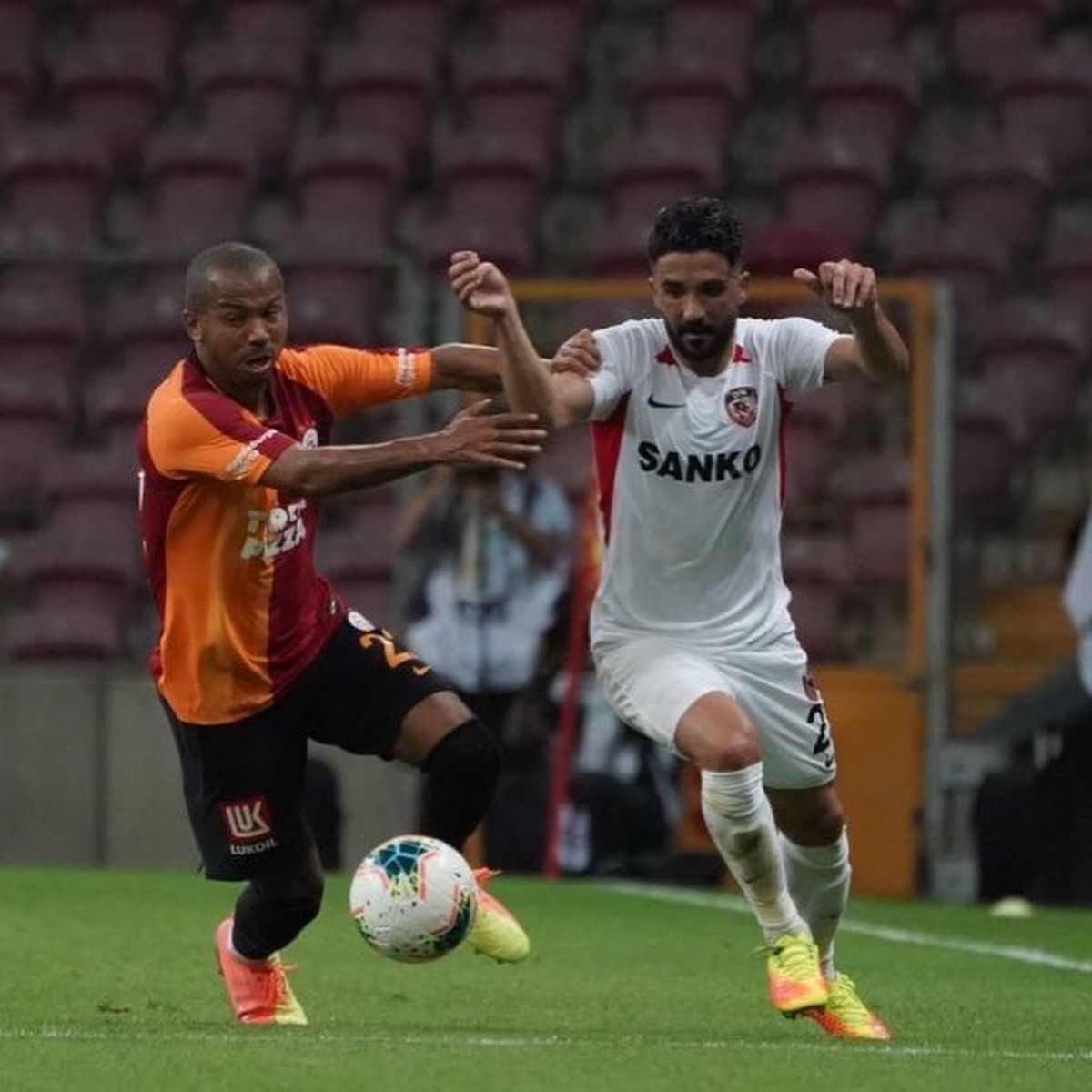GALATASARAY - GAZIANTEP 3-3. Alex Maxim, erou pentru echipa lui Marius Șumudică » Thriller cu 15 minute de prelungire