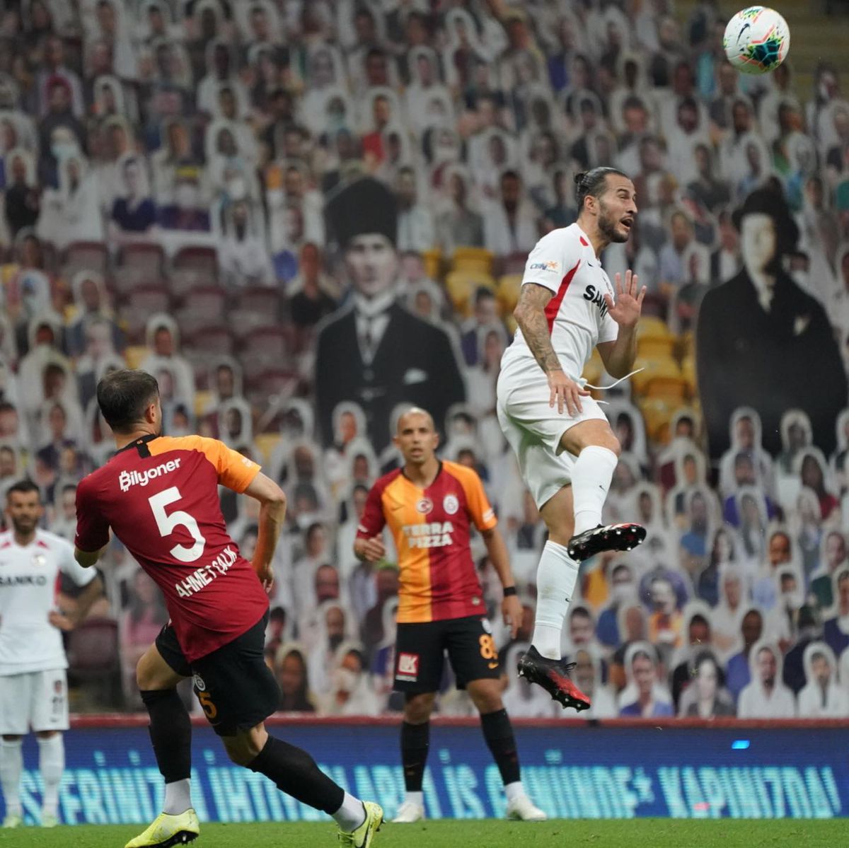 GALATASARAY - GAZIANTEP 3-3. Alex Maxim, erou pentru echipa lui Marius Șumudică » Thriller cu 15 minute de prelungire