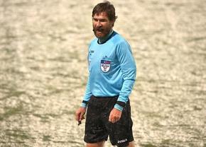 Cum a încercat Andrei Cristea să-l „îmblânzească” pe Alexandru Tudor la meciul de retragere al arbitrului: „A început să râdă și a făcut o cruce mare”