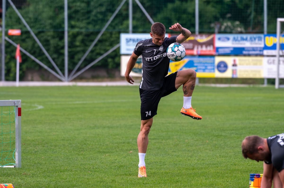 Fotbalistul care a luat ochii tuturor în cantonamentul lui CFR Cluj: „Chiar sunt impresionat”