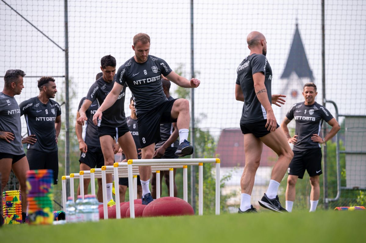 Fotbalistul care a luat ochii tuturor în cantonamentul lui CFR Cluj: „Chiar sunt impresionat”