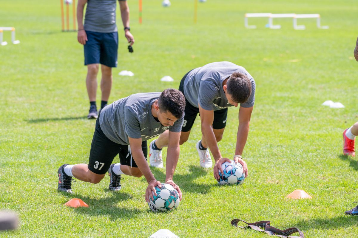 Antrenament cu preparatorul fizic la CFR Cluj, în cantonamentul din Austria (21 iunie 2021)