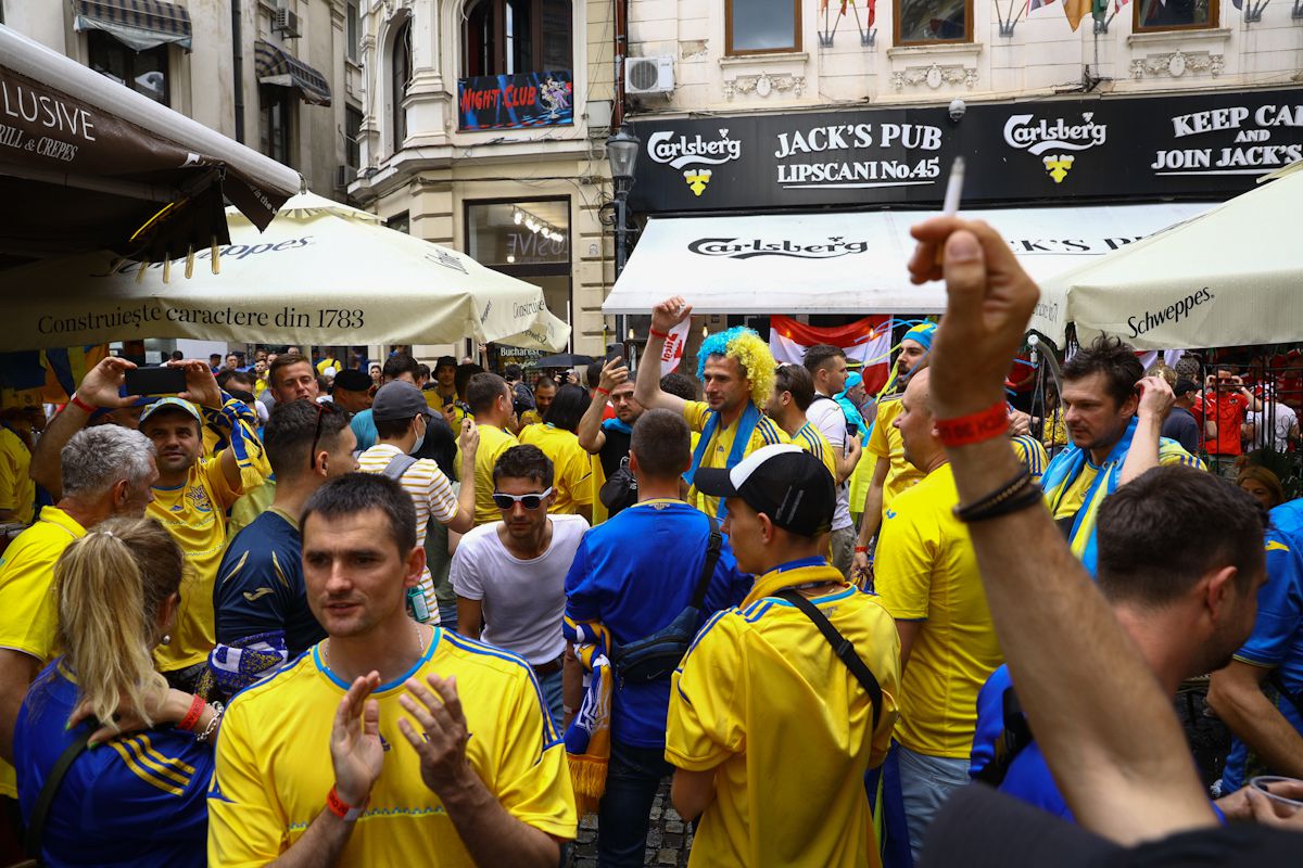 Ucraina - Austria. Suporteri în Centrul Vechi