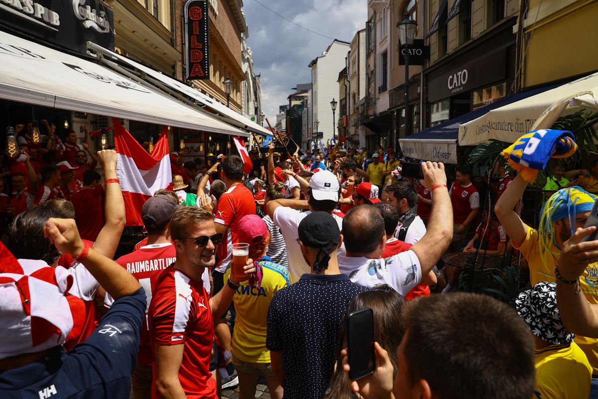 Ucraina - Austria. Suporteri în Centrul Vechi