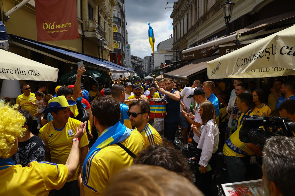 Ucraina - Austria. Suporteri în Centrul Vechi