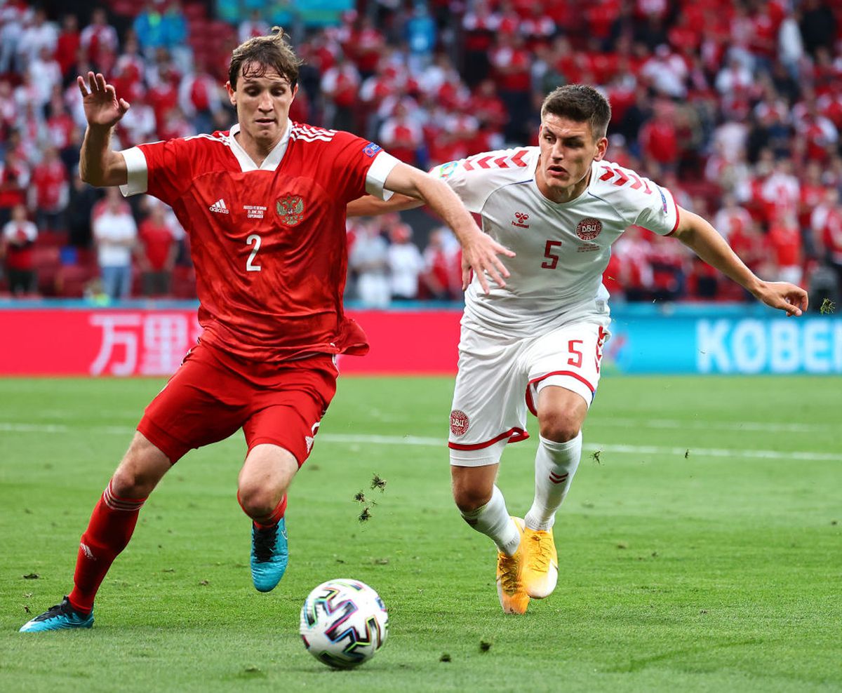 Gafa incredibilă în Rusia - Danemarca, meci decisiv din grupa B! Poulsen s-a trezit cu mingea la picior, în fața porții goale