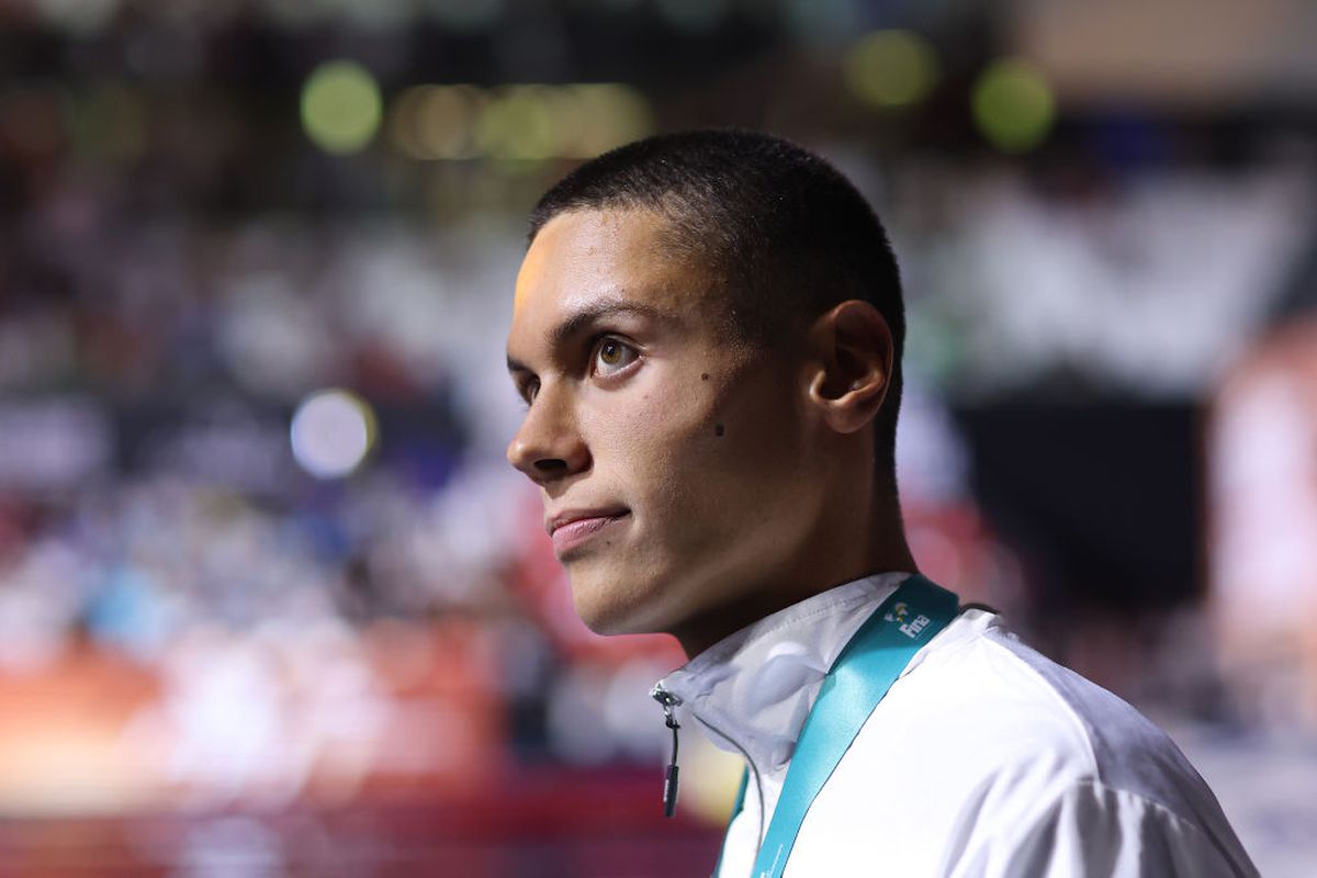 Singurul medaliat olimpic din istoria României, fascinat de Popovici: „Este aproape ireal! Am fost printre primii care l-au remarcat”