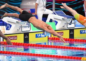 Situație incredibilă înaintea finalei lui Popovici » Doi sportivi, obligați să revină în bazin la două ore după semifinale