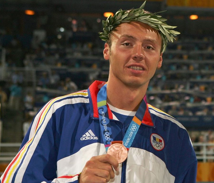 Singurul medaliat olimpic din istoria României, fascinat de Popovici: „Este aproape ireal! Am fost printre primii care l-au remarcat”