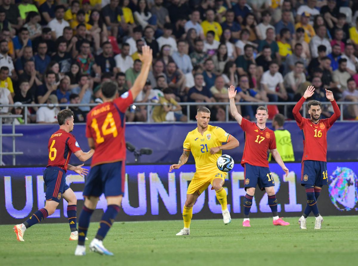 România U21 - Spania U21 0-3 » Mini tiki-taka și mini România » Spania, lecție de fotbal în Ghencea! Ne-am apărat tot meciul și am fost ridiculizați