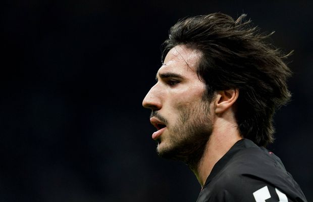 Căpitanul Italiei, din România direct în Top 4 Premier League!