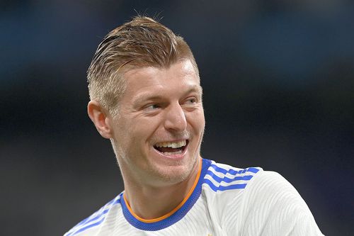 Toni Kroos, 35 de ani, și-a prelungit contractul cu Real Madrid până în iunie 2024.