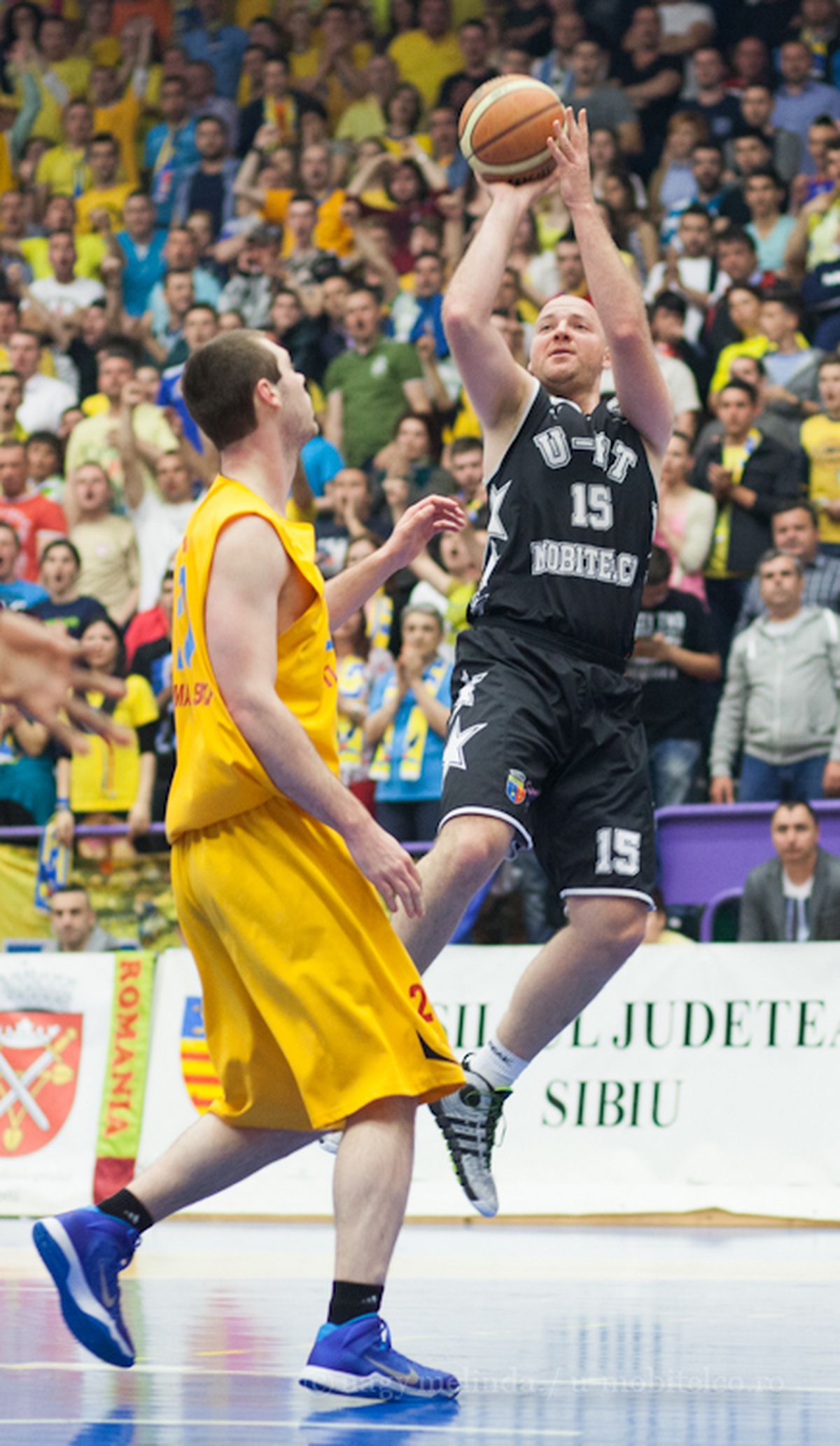 Mihai Silvășan, de 4 ori campion cu U-BT Cluj, își dezvăluie secretele: „Succesul e la fel de greu de gestionat ca și eșecul”