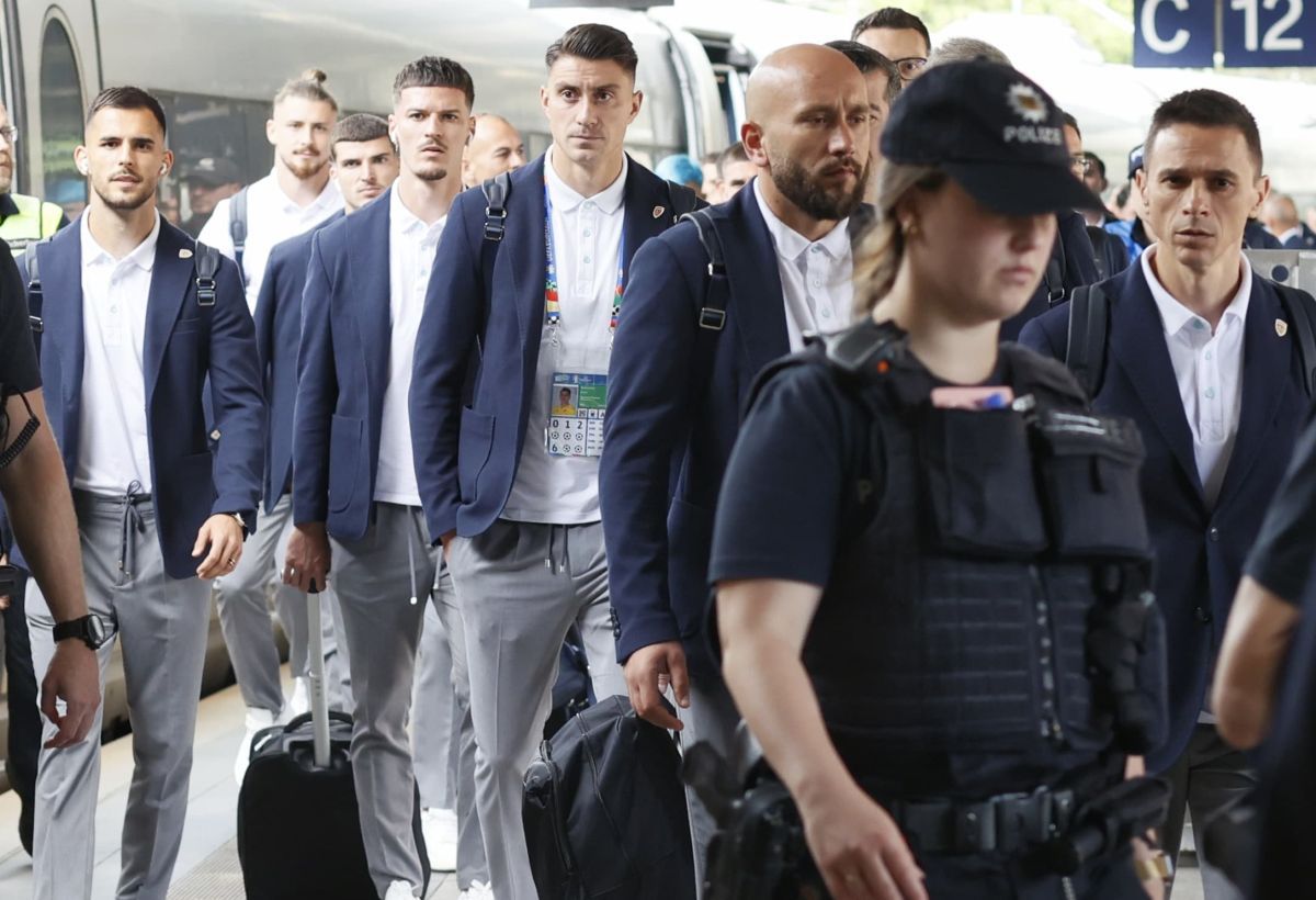 Alin Stoica, declarații halucinante înainte de România - Belgia: „Hagi să își ia medicamentele, delirează! Cu mine selecționer, băteau Slovacia”