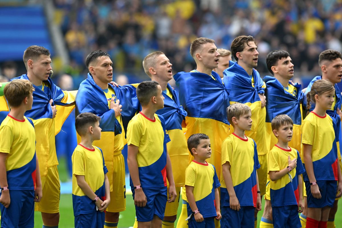 Slovacii au emoții cu alt titular! Cu o zi înainte de meciul cu România, s-a antrenat separat de grup: toate detaliile