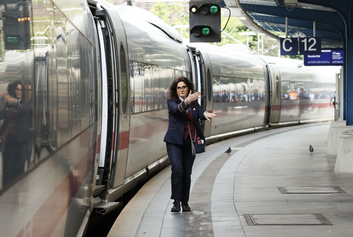 Alin Stoica, declarații halucinante înainte de România - Belgia: „Hagi să își ia medicamentele, delirează! Cu mine selecționer, băteau Slovacia”