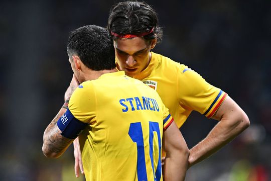 Nicolae Stanciu i-a lăsat „moștenire” lui Ianis Hagi tricoul cu #10 / Sursă foto: Imago Images