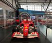 Pășiți în „sanctuarul” lui Michael Schumacher, lumea roșie a GOAT-ului din Formula 1! Colecția din Koln îți taie respirația
