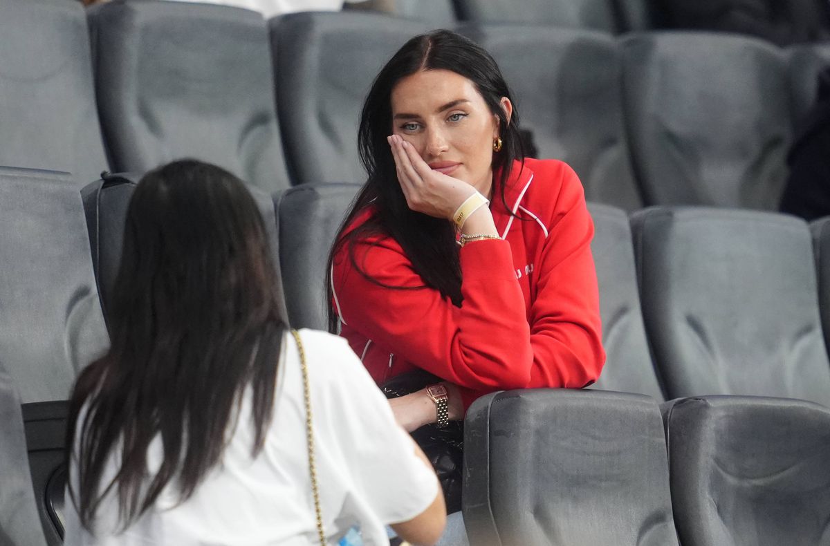 Annie Kilner, soția lui Kyle Walker, în tribune la Anglia - Danemarca 1-1