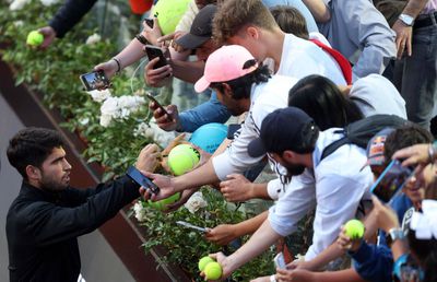 Carlos Alcaraz, despre siguranța jucătorilor în raport cu fanii: „Uneori, pe stradă, m-am simțit ciudat”