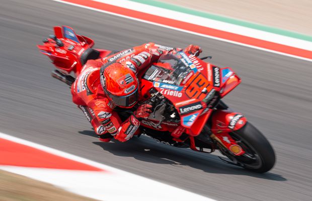 Marc Marquez pleacă primul la Marele Premiu al Italiei, obținând al 100-lea pole-position din carieră » Pilotul iberic a câștigat și cursa sprint de astăzi