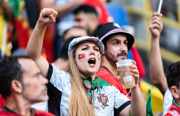 Liber la bere pe stadioanele din România » „Legea Dragomir” va fi modificată! Ce facilități și obligații prevede pentru fani