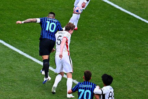 Inter - Urawa Red Diamonds 2-1 » Echipa lui Chivu a dat lovitura în prelungirile partidei și este cu un pas în optimile de finală la Mondialul Cluburilor