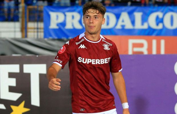 În timp ce achizițiile întârzie, Rapid negociază cedarea lui Rareș Pop în Superliga