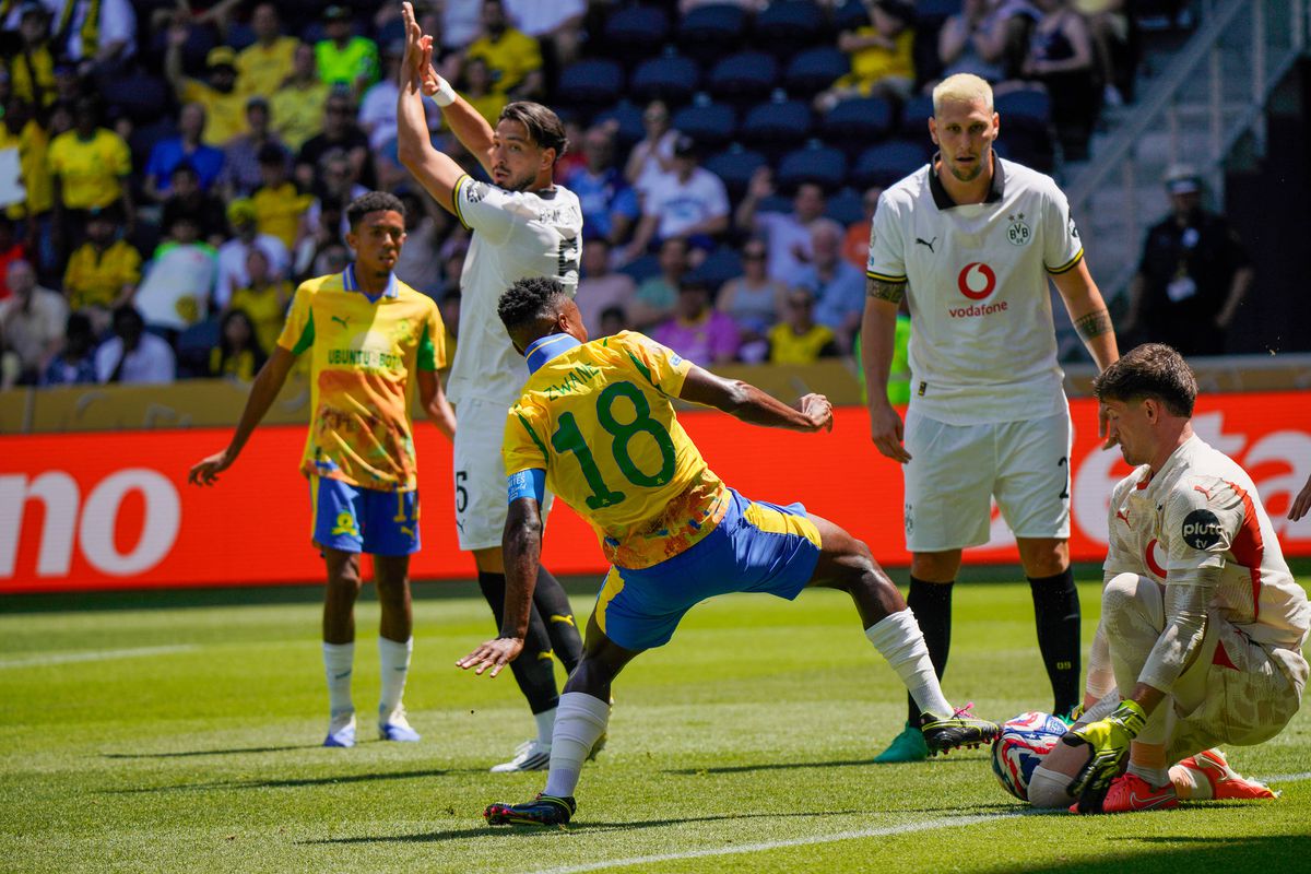 Mamelodi - Borussia Dortmund