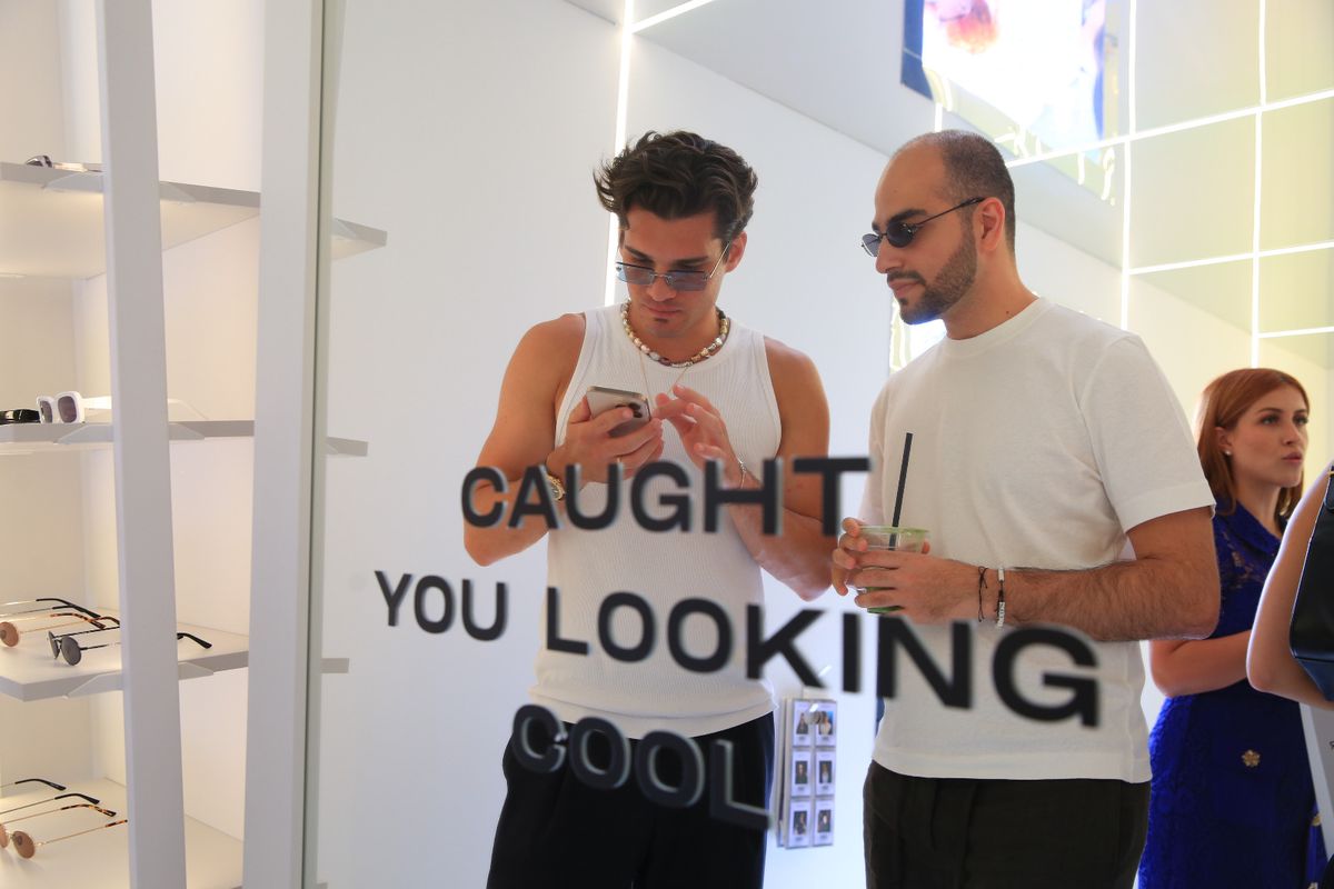 Ianis Hagi și-a lansat noul brand de ochelari de soare