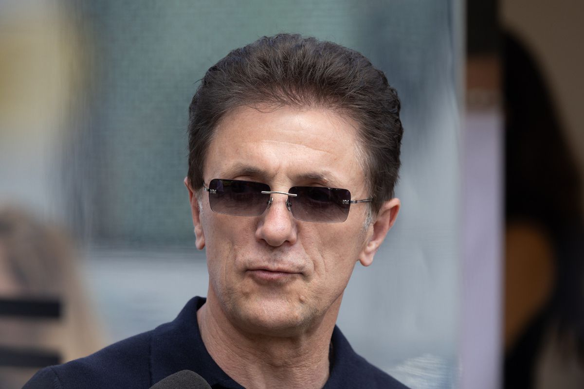 Ianis Hagi și-a lansat noul brand de ochelari de soare