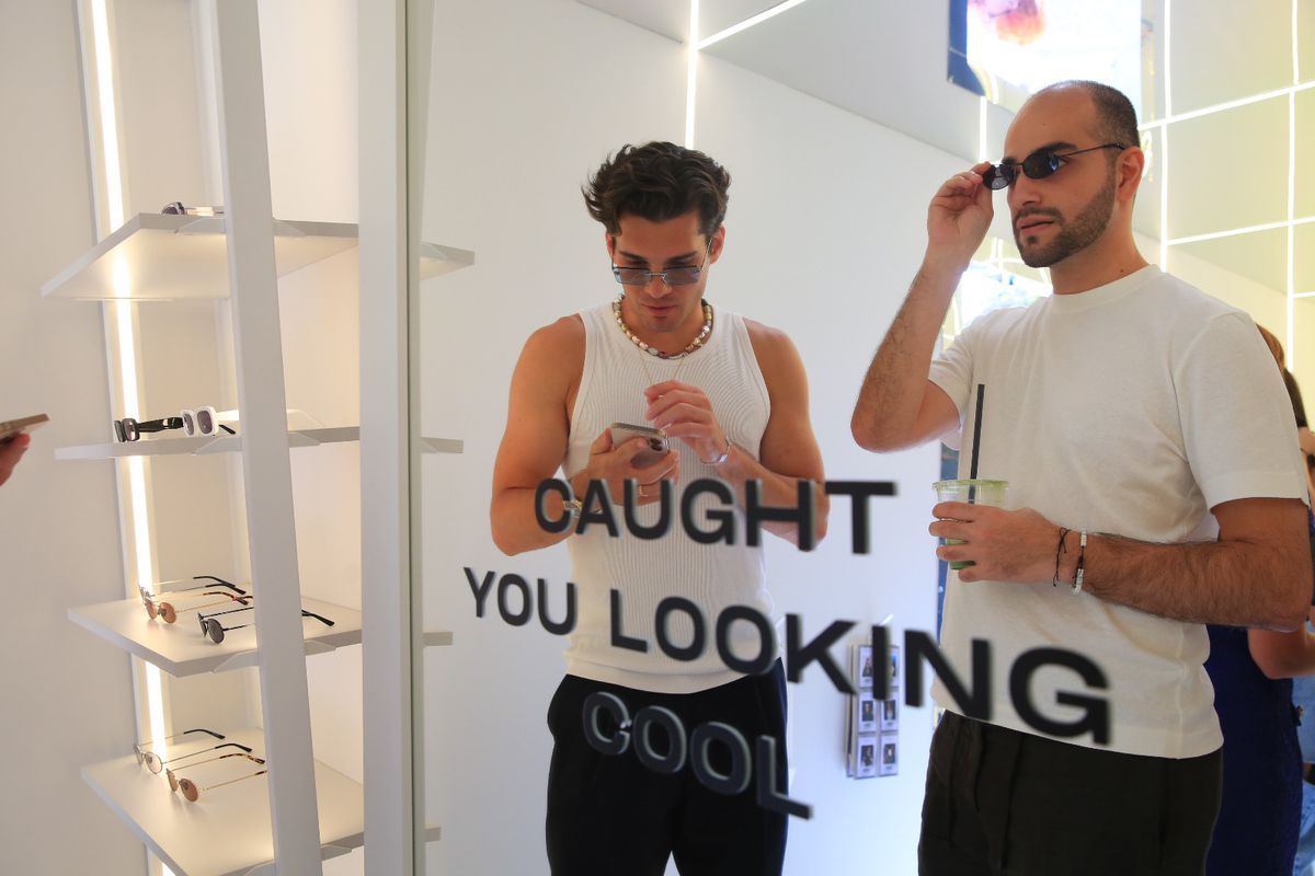 Ianis Hagi și Maria, fiica lui Gică Popescu, s-au lansat oficial în afaceri » Imagini de la evenimentul de azi de la Athenee Palace