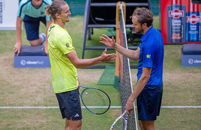 Daniil Medvedev, primul finalist în turneul de la Halle » Bătălie de 3 ore cu favoritul local Zverev