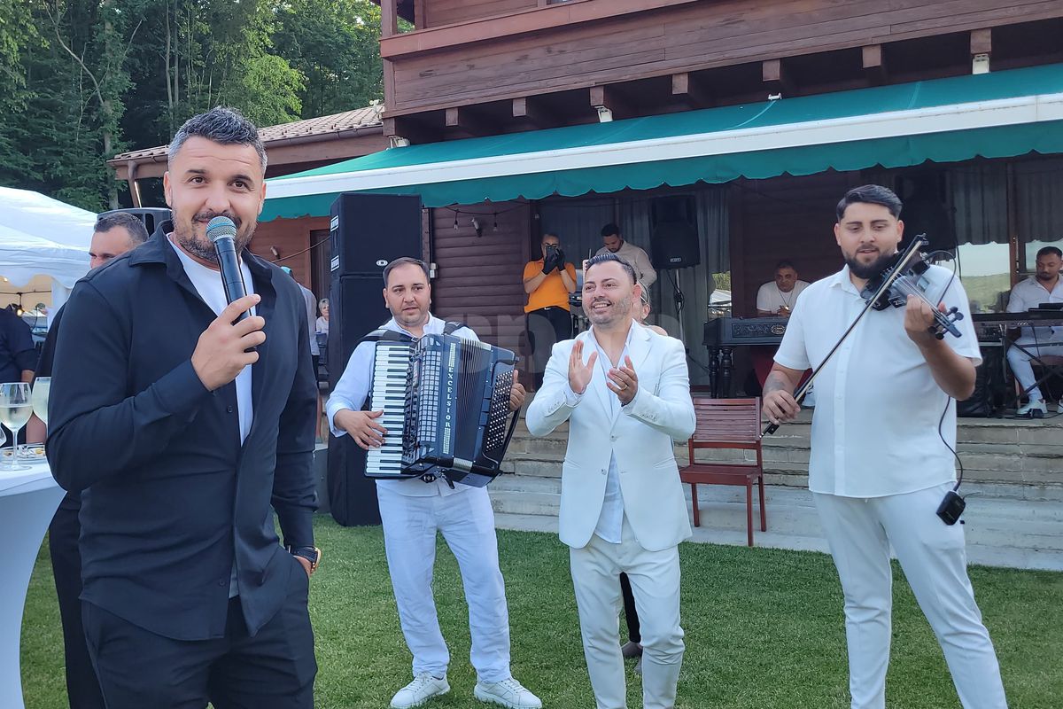 Constantin Budescu a luat microfonul și toți „petroliștii” au ieșit la dans: „Adu caii, Simioane!” / „Se vede Mamaia toată, Tanțooo”
